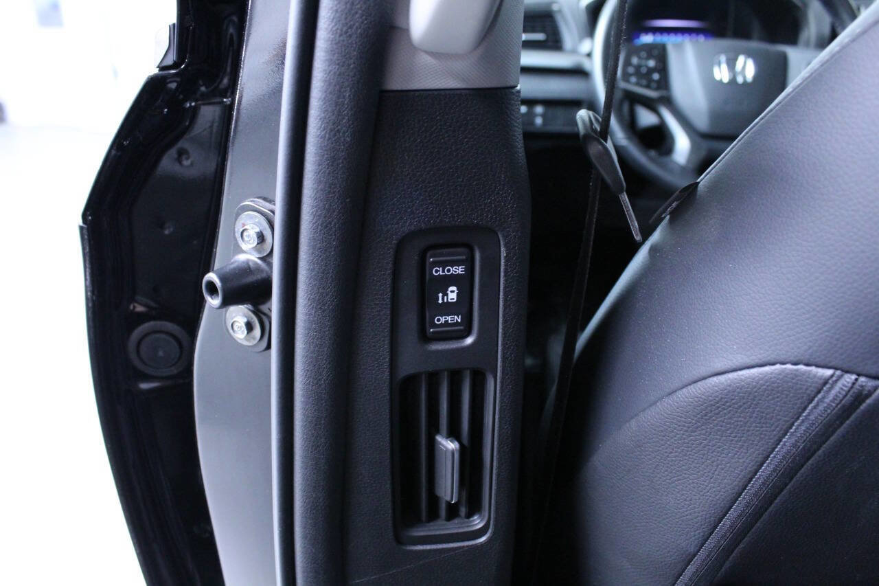 Used 2024 Honda Odyssey EX-L image 29