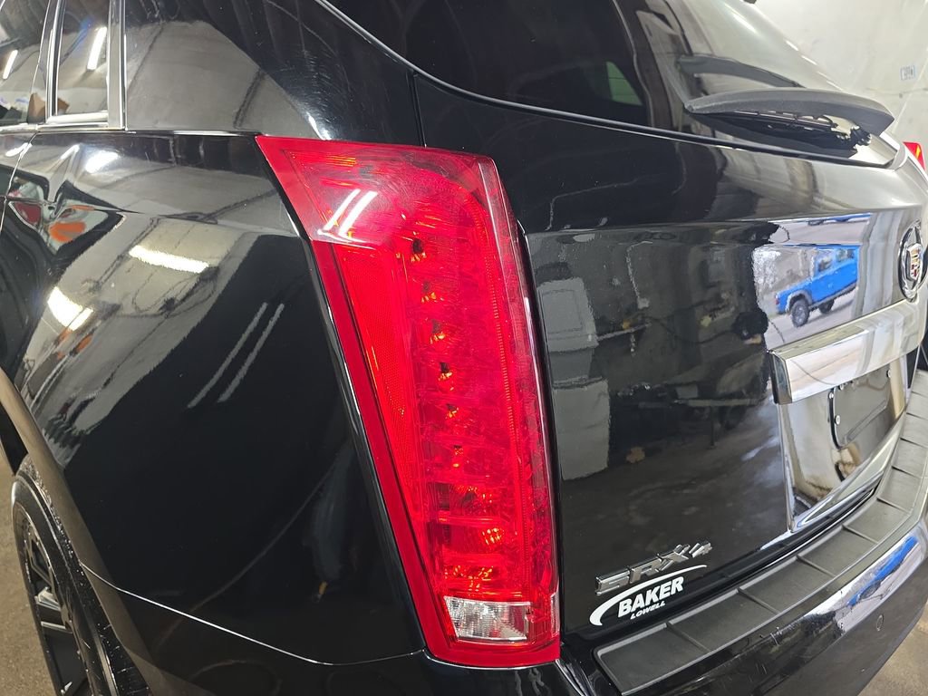 Used 2015 Cadillac SRX Luxury w/ Driver Awareness Package image 34