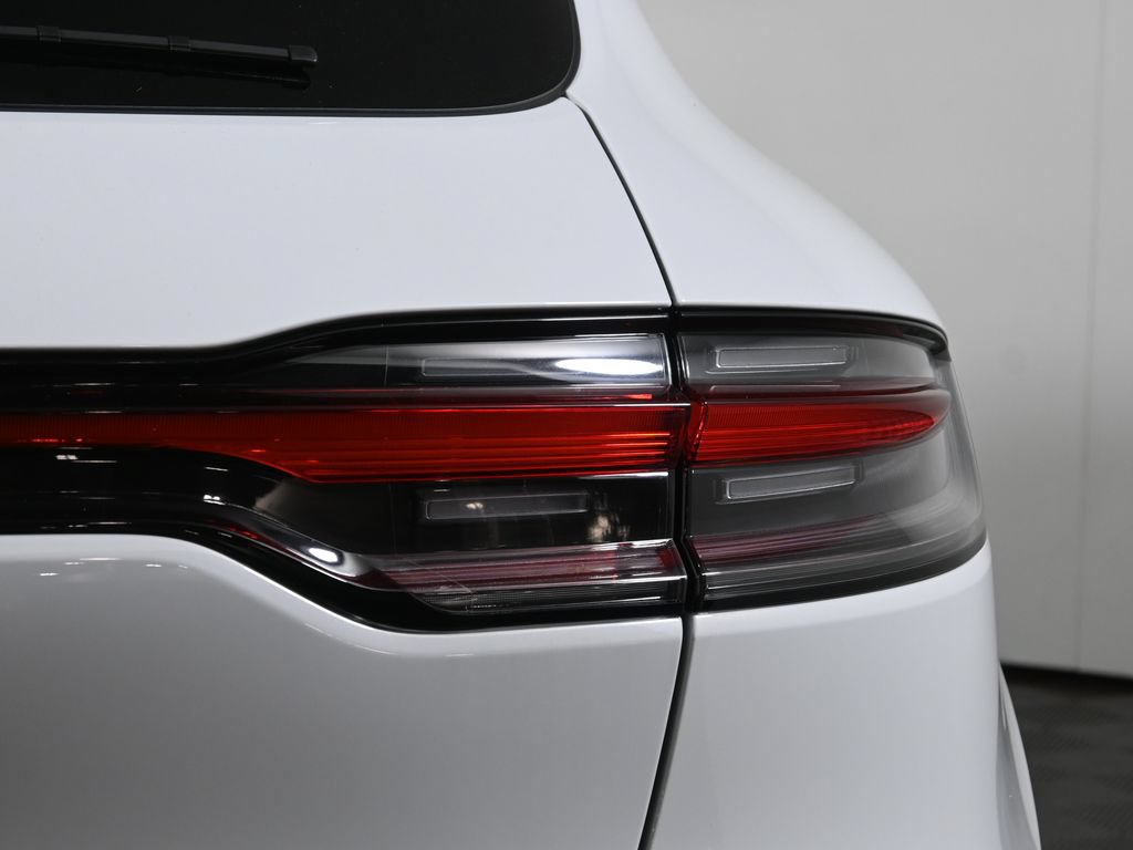 New 2026 Porsche Macan AWD/4WD image 13
