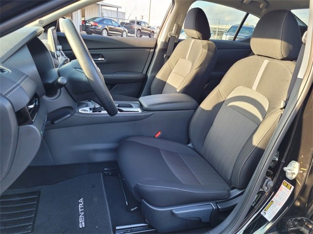 Certified 2025 Nissan Sentra SV image 5