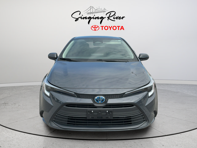 Used 2024 Toyota Corolla LE FWD image 2