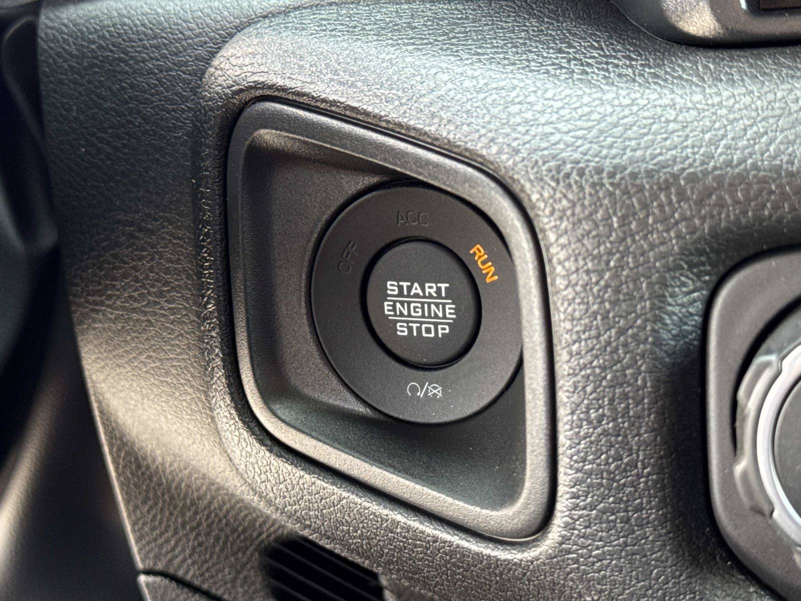 New 2026 Jeep Gladiator Sport AWD/4WD image 20