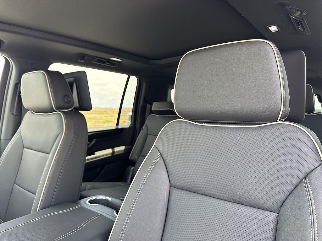 New 2026 GMC Yukon XL Elevation w/ Elevation Premium Package AWD/4WD image 22