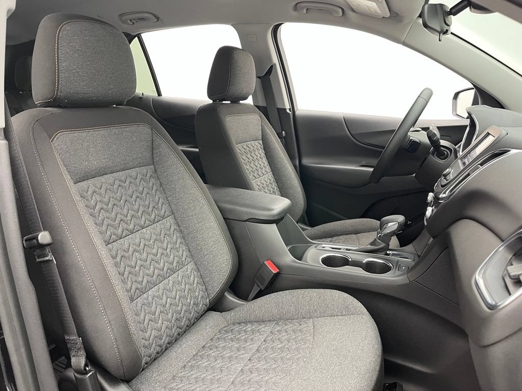 Used 2024 Chevrolet Equinox LT w/ LPO, Floor Liner Package FWD image 31
