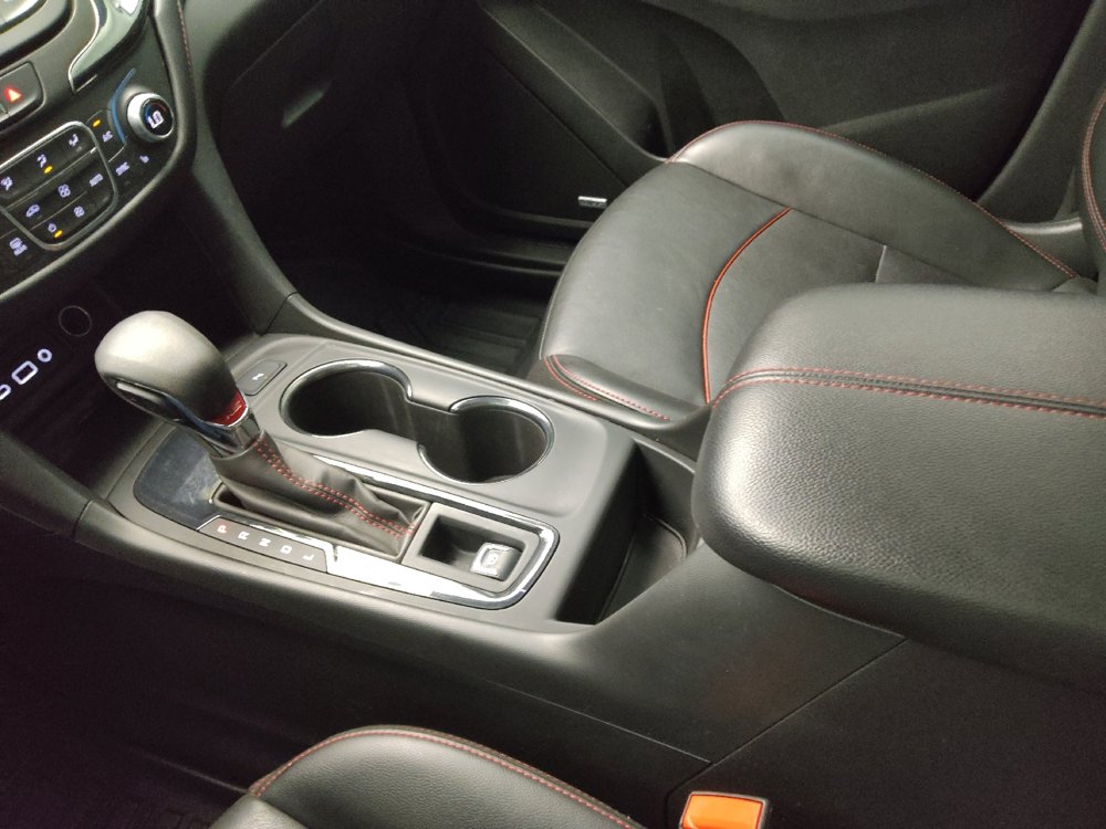 Used 2022 Chevrolet Equinox RS w/ RS Leather Package image 26