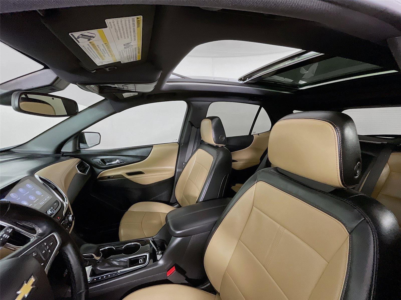 Used 2023 Chevrolet Equinox Premier image 12