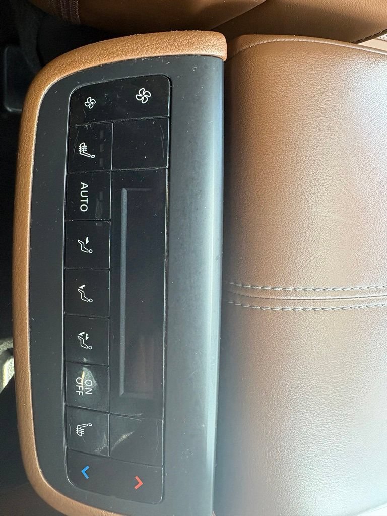 Used 2023 Nissan Pathfinder Platinum w/ Cargo Package AWD/4WD image 21