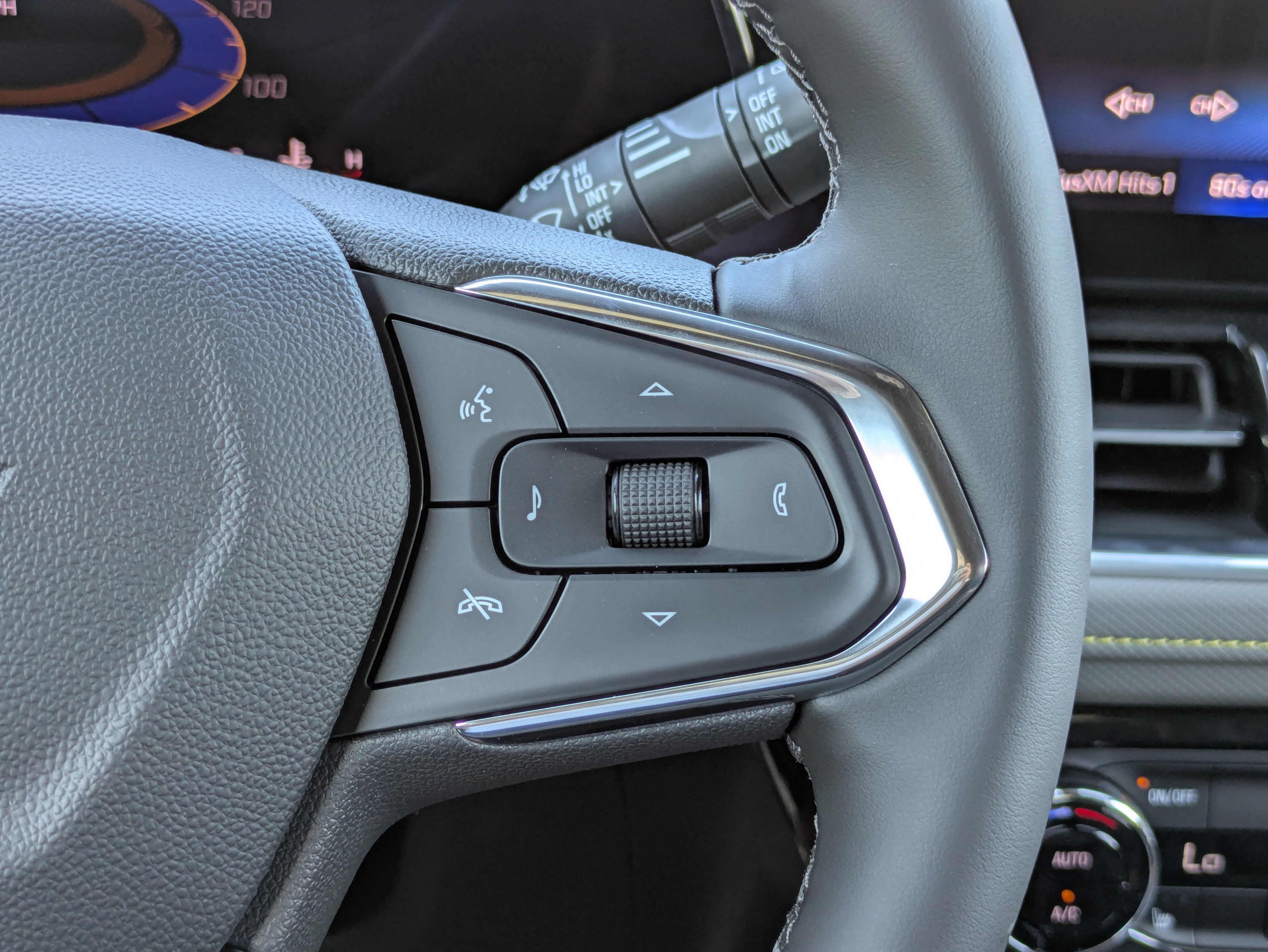 New 2025 Chevrolet TrailBlazer ACTIV w/ Convenience Package FWD image 17