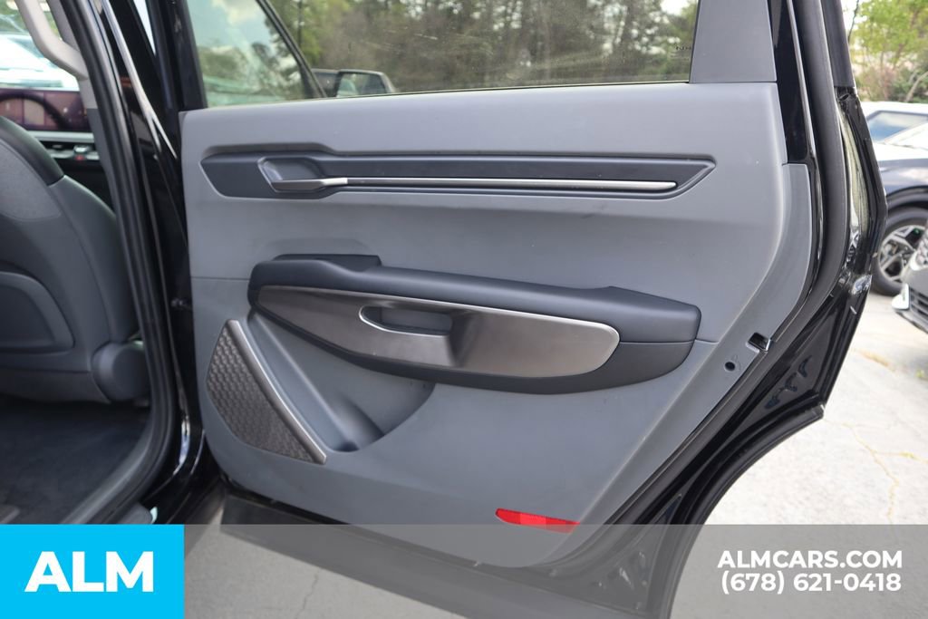 Used 2024 Kia EV9 Light Long Range RWD image 28