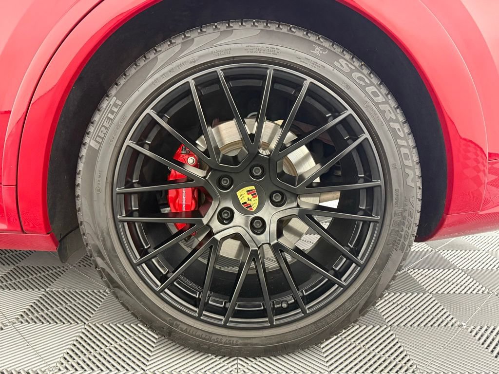 Certified 2021 Porsche Cayenne GTS AWD/4WD image 15
