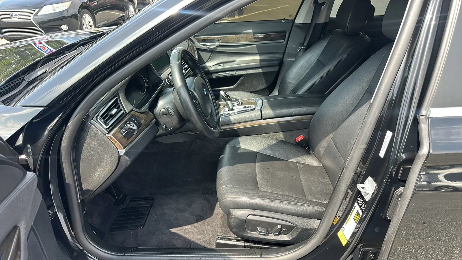 Used 2014 BMW 740i RWD image 27