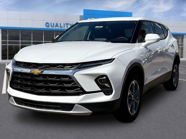 New 2026 Chevrolet Blazer LT FWD image 2