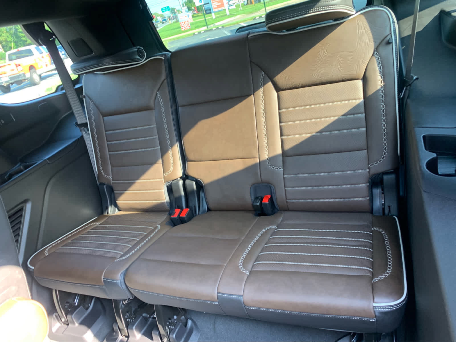 Used 2026 GMC Yukon Denali Ultimate w/ LPO, Floor Liner Package AWD/4WD image 25