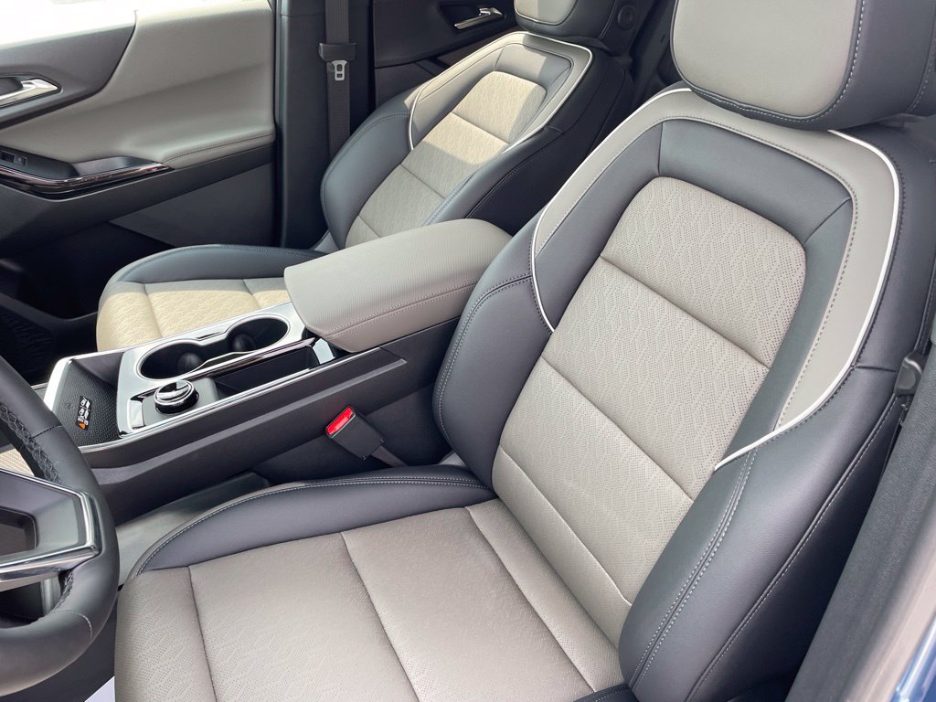 New 2027 Chevrolet Equinox LT w/ Convenience Package II AWD/4WD image 12