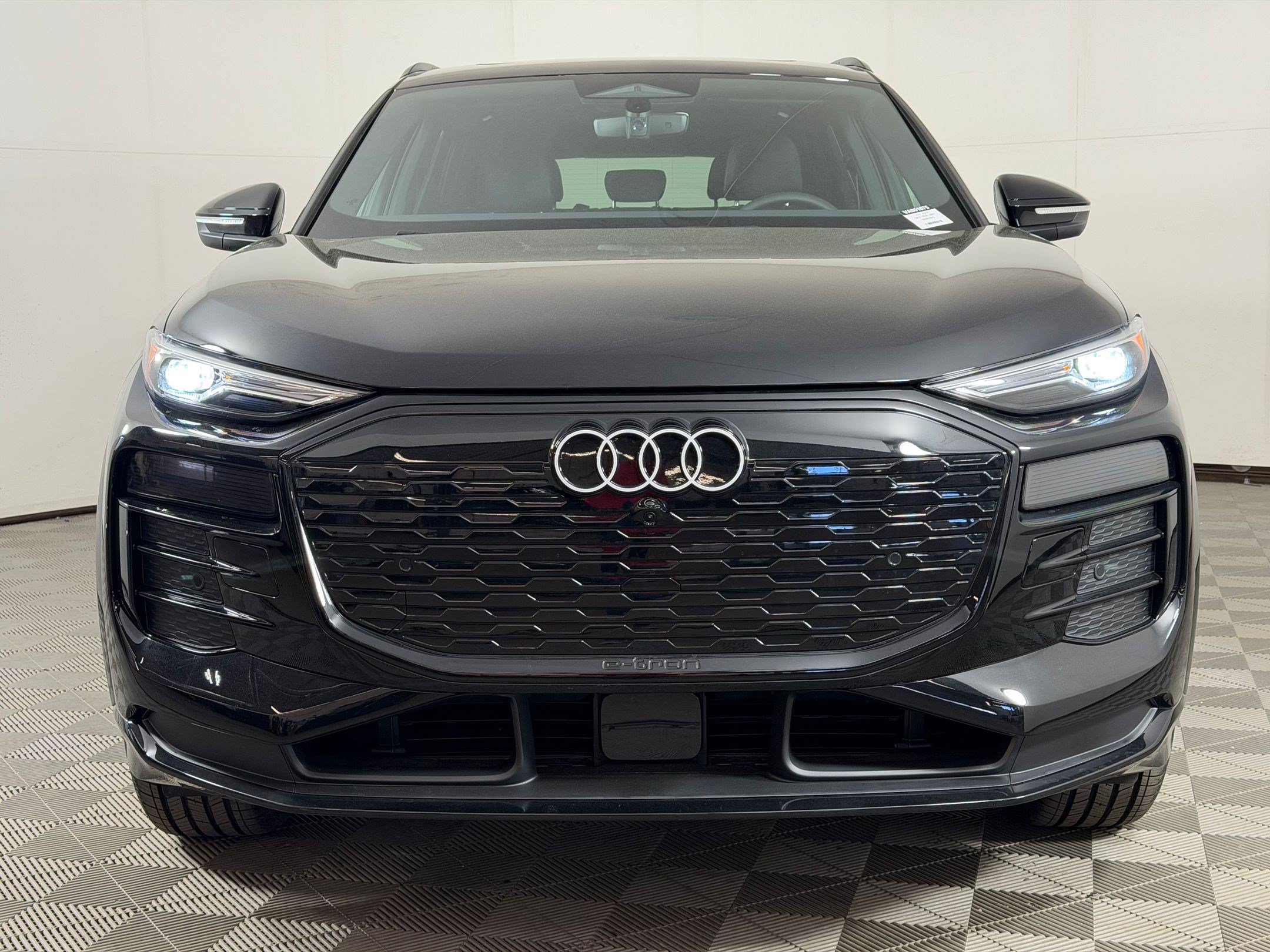 New 2027 Audi Q6 e-tron Premium AWD/4WD image 6