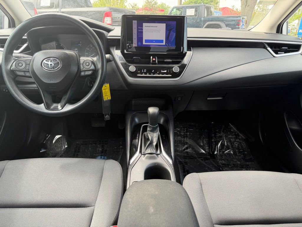 Used 2024 Toyota Corolla LE FWD image 11
