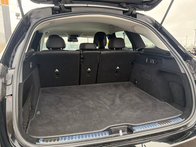 Used 2024 Mercedes-Benz GLC 300 image 27