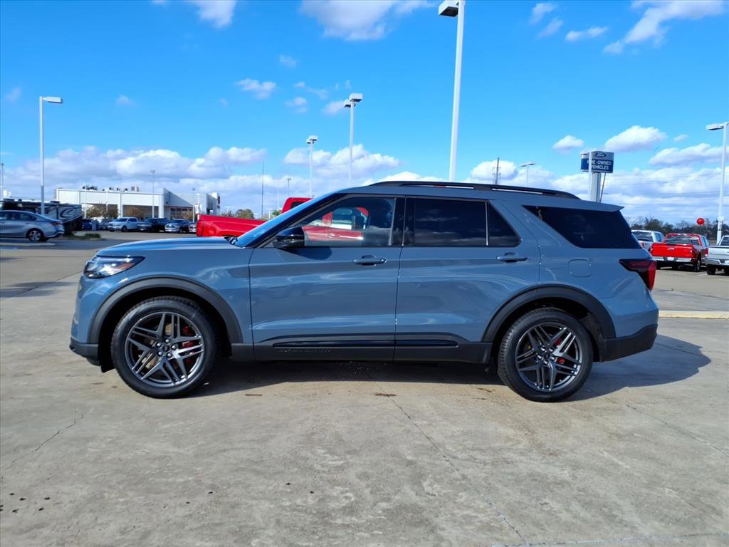 New 2026 Ford Explorer ST w/ Sun And Sound Package image 2