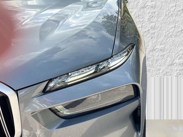 Used 2024 BMW X7 xDrive40i w/ Executive Package image 9