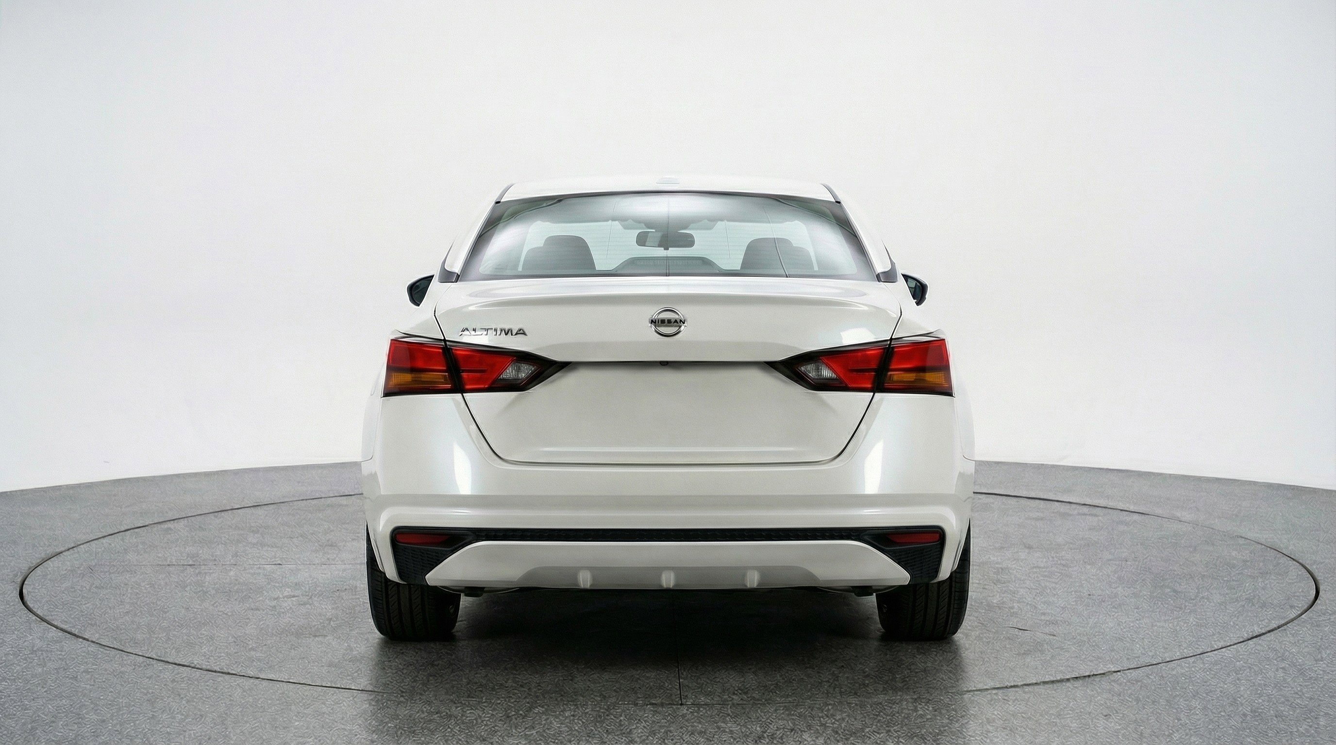 Used 2025 Nissan Altima 2.5 SV image 7