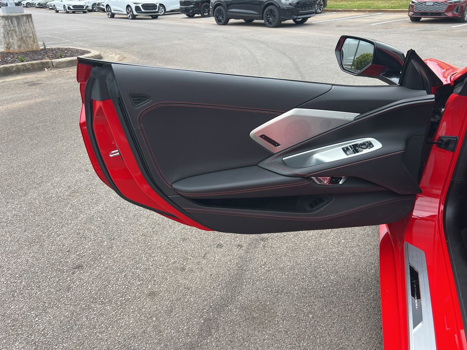 Used 2025 Chevrolet Corvette Stingray Premium Cpe w/ Z51 Performance Package RWD image 31