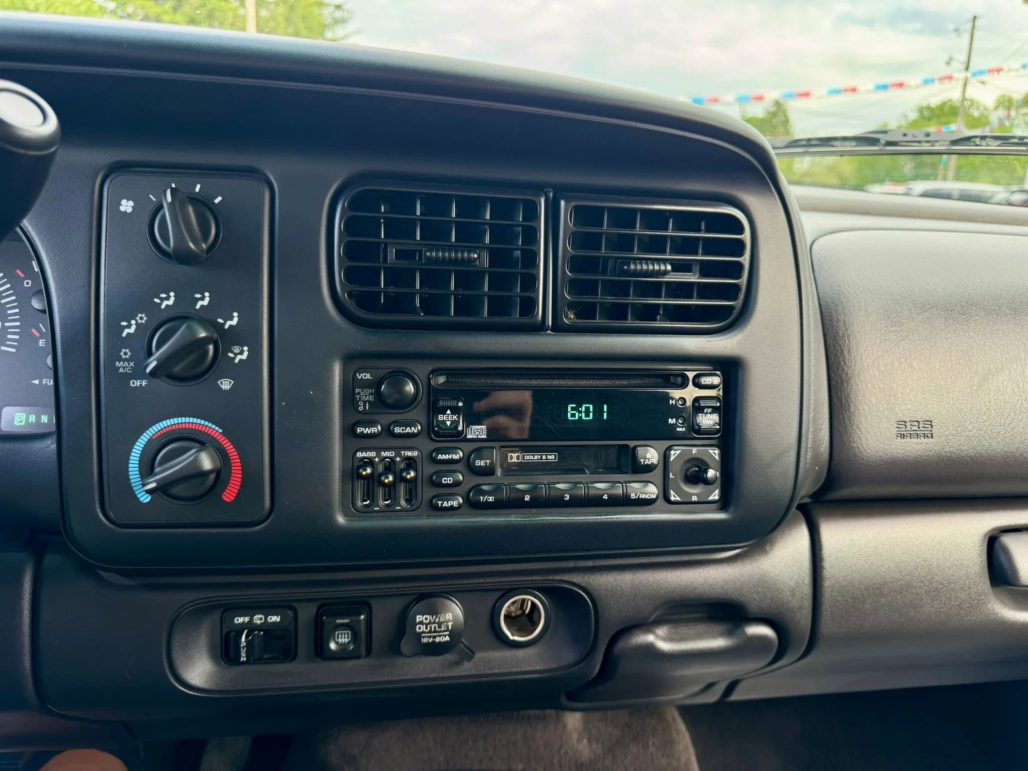 Used 2000 Dodge Durango 4WD image 24