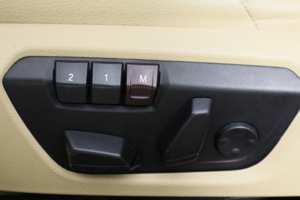 Used 2014 BMW 328i xDrive Sedan image 24