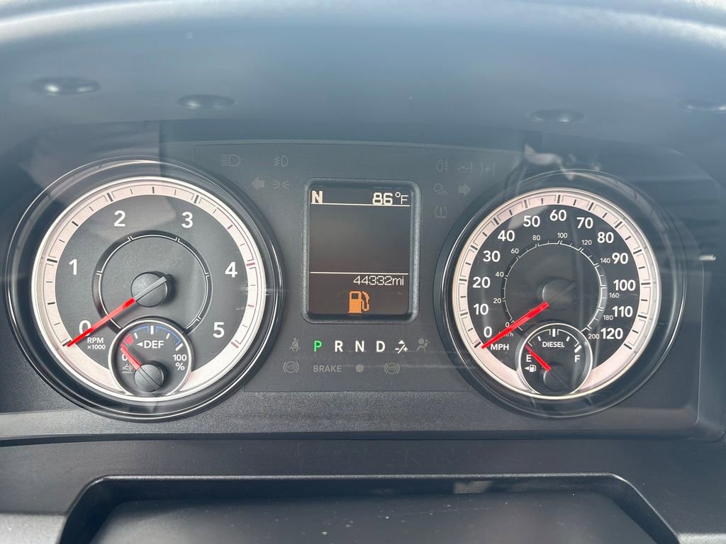 Used 2018 RAM 5500 Tradesman w/ Power & Remote Entry Group RWD image 19