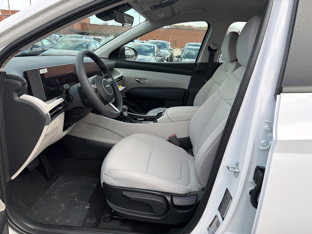 New 2026 Hyundai Tucson SE image 12
