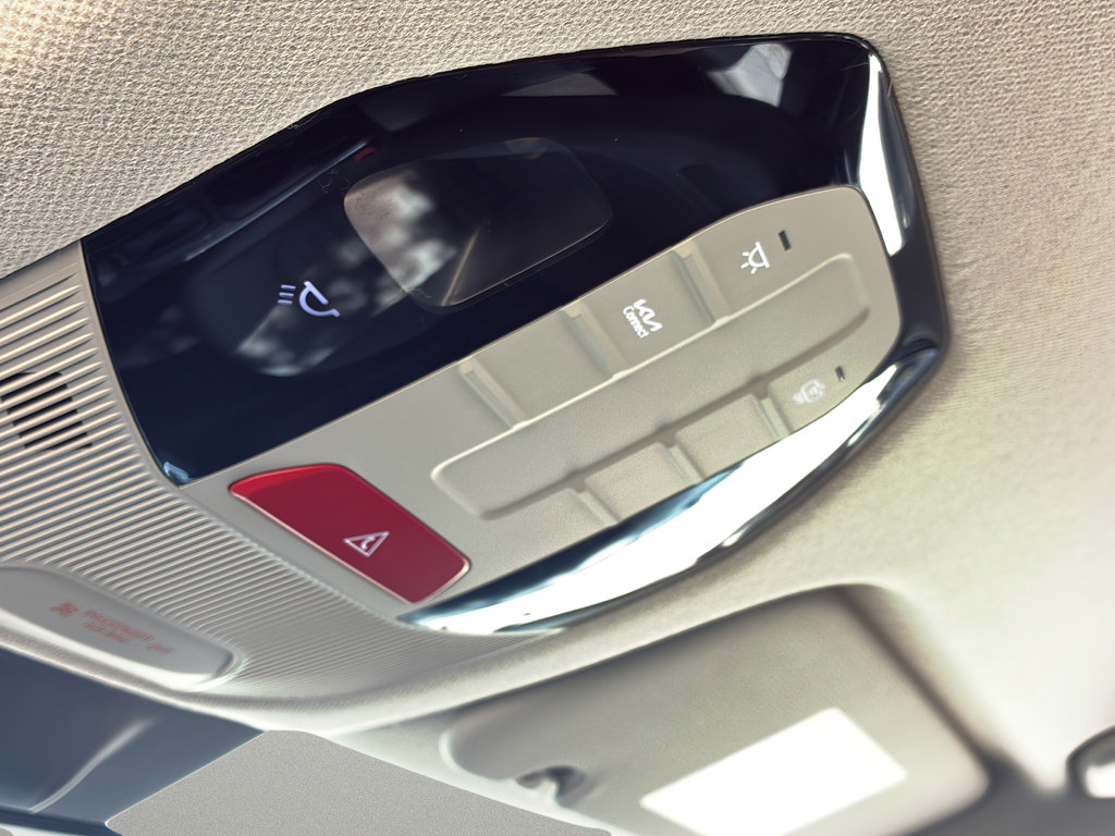 Used 2025 Kia K4 EX FWD image 32
