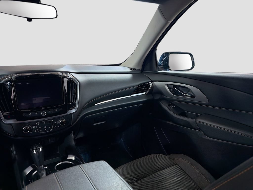Used 2019 Chevrolet Traverse LT FWD image 24