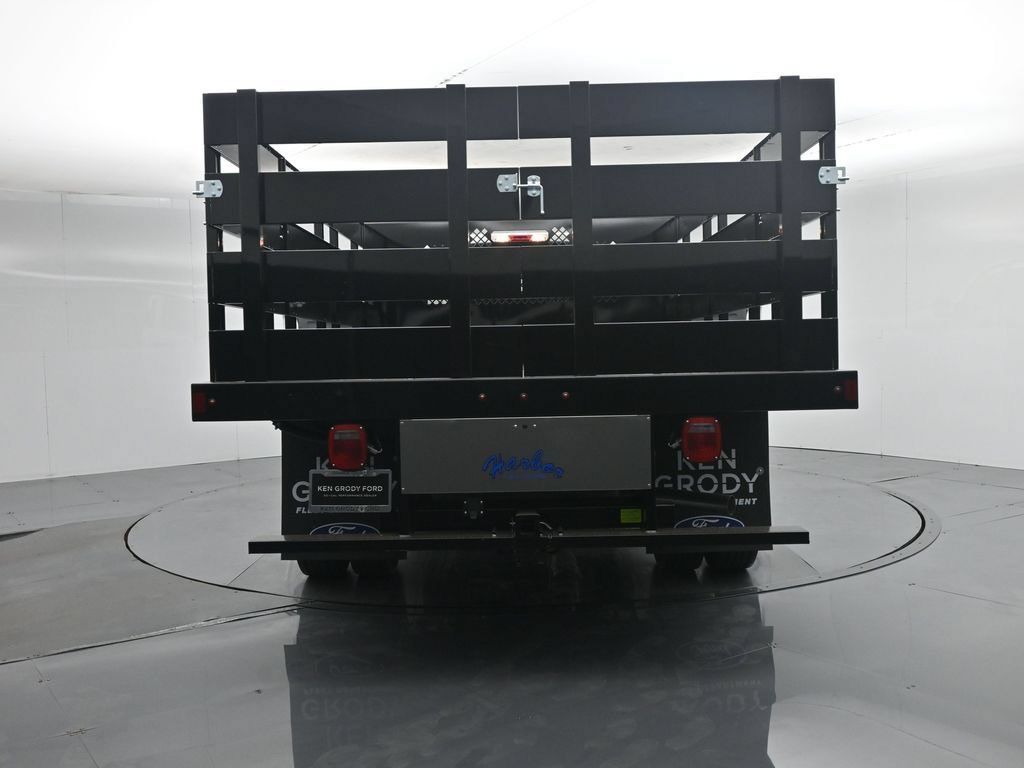 New 2026 Ford F450 XL w/ XL Chrome Package RWD image 28