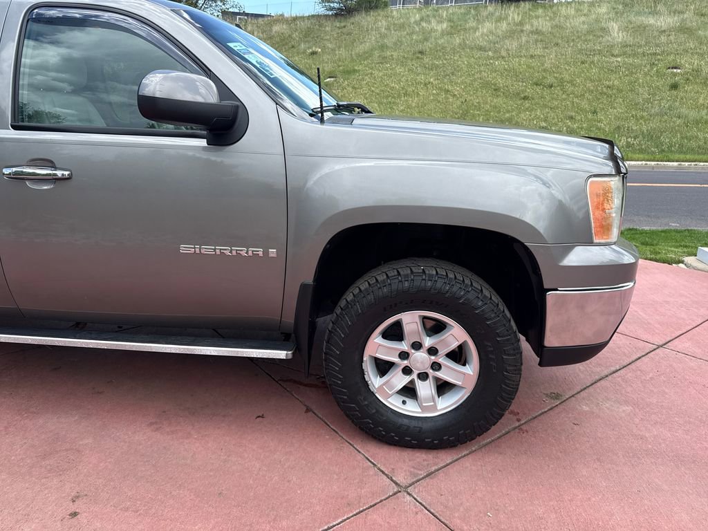 Used 2009 GMC Sierra 1500 SLT w/ Max Trailering Pack AWD/4WD image 30