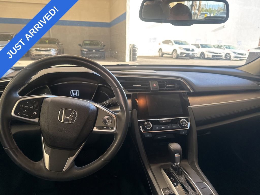 Used 2018 Honda Civic Touring image 6