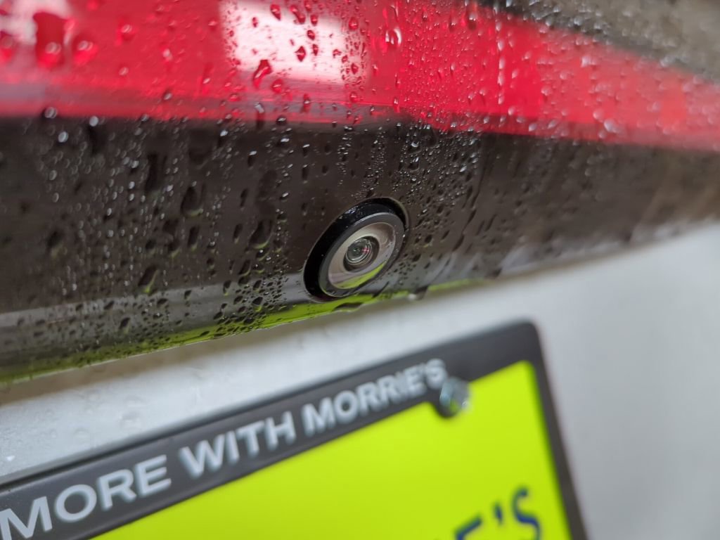 Used 2024 Chrysler Pacifica Touring-L image 13