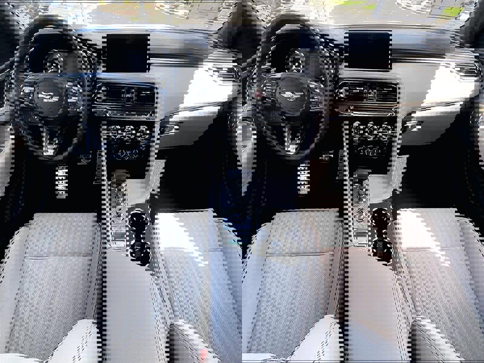 Used 2023 Genesis G70 2.0T w/ Sport Prestige Package image 16