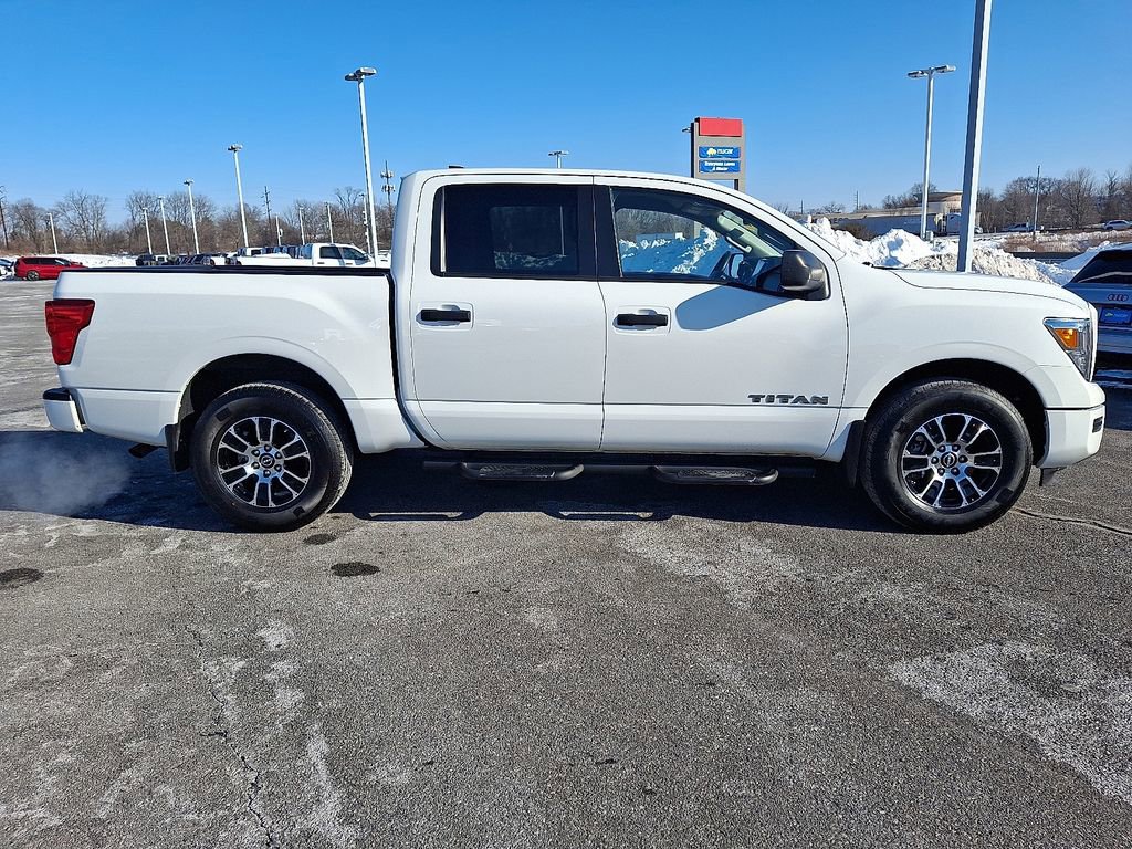 Used 2024 Nissan Titan SV w/ Accessory Utility Package image 8