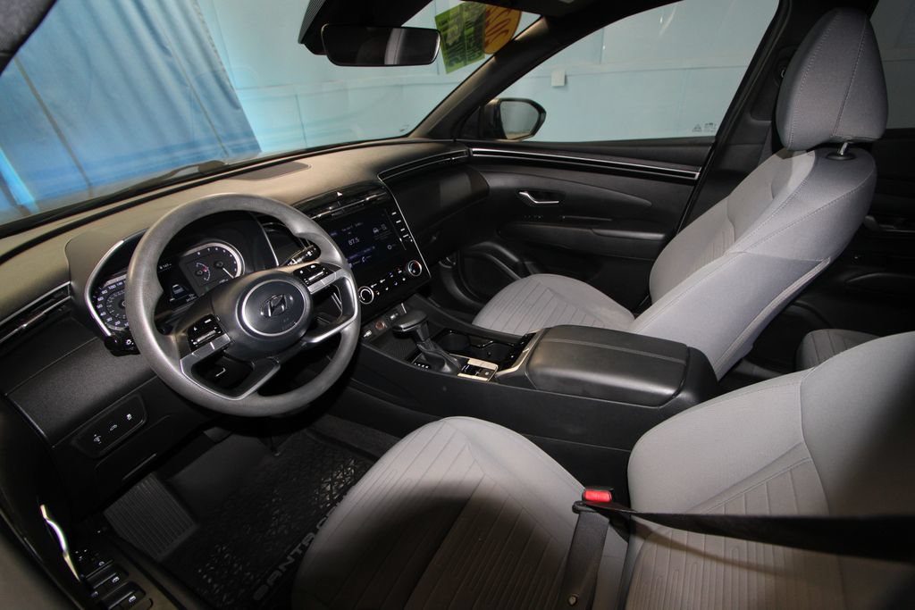 Used 2022 Hyundai Santa Cruz SEL AWD/4WD image 2