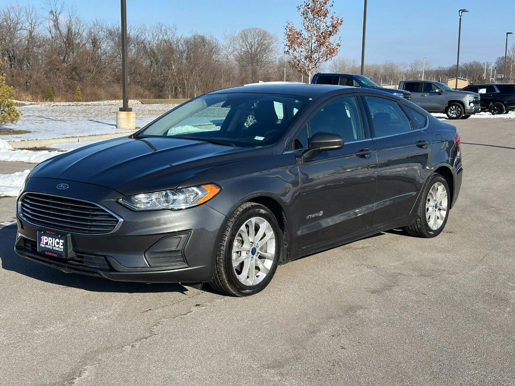 Used 2019 Ford Fusion SE