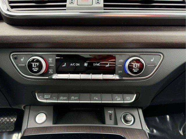 Used 2022 Audi Q5 2.0T Premium image 15