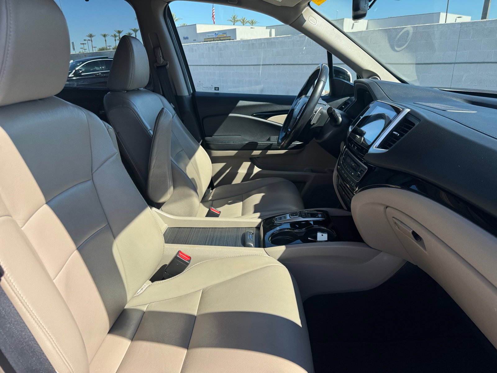 Used 2017 Honda Pilot Touring image 27