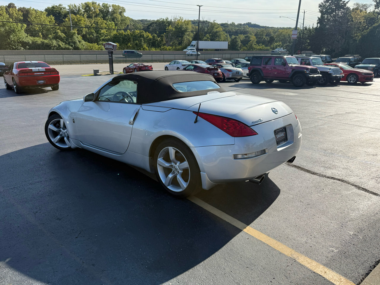 Used 2006 Nissan 350Z Touring image 5