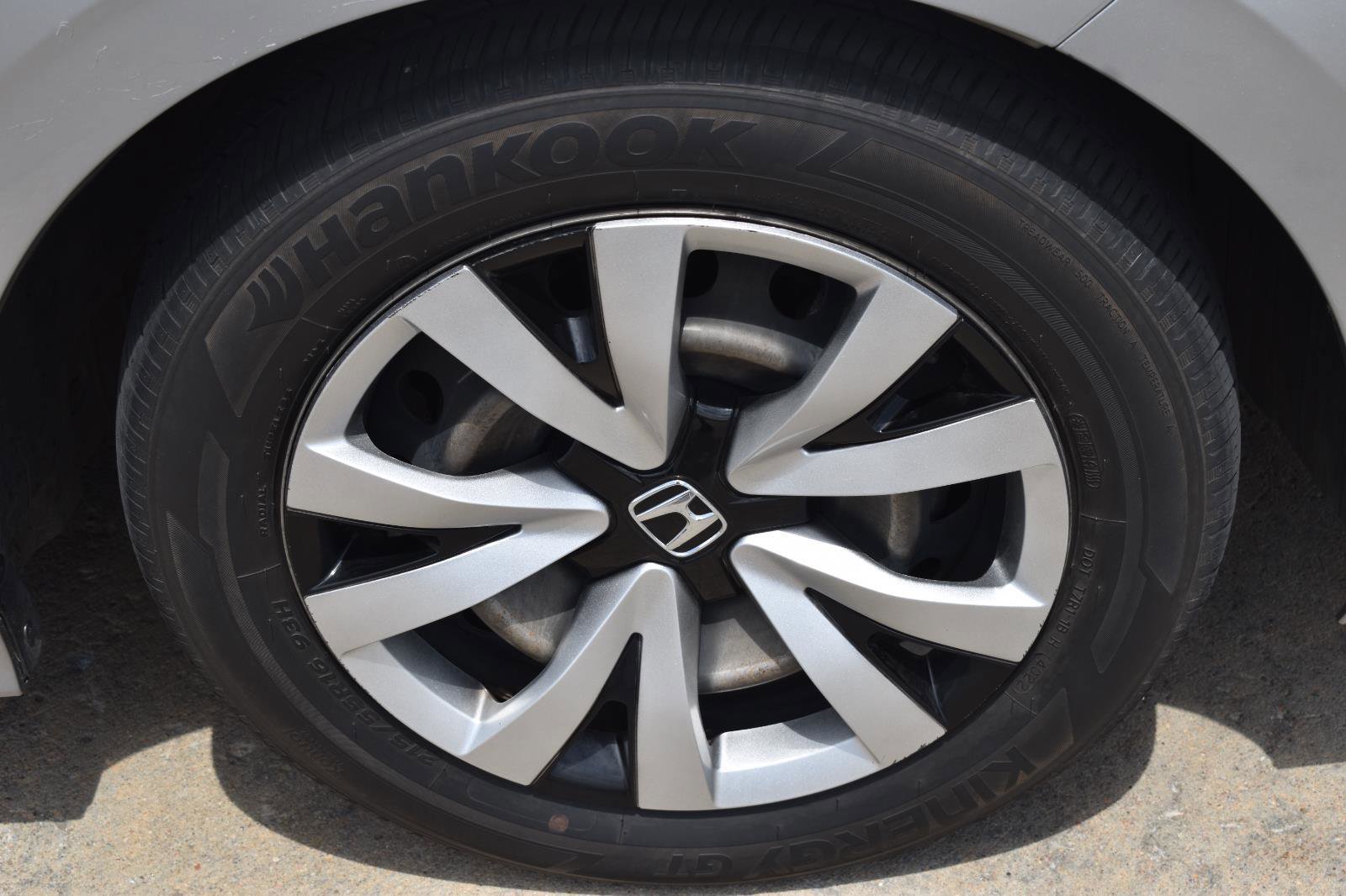 Used 2022 Honda Civic LX image 12