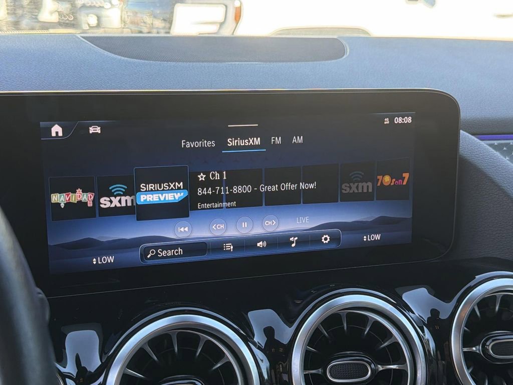 Used 2025 Mercedes-Benz GLA 250 image 14