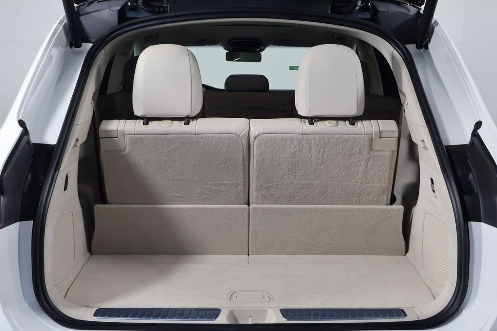 New 2026 Mercedes-Benz EQS 400 4MATIC SUV image 9