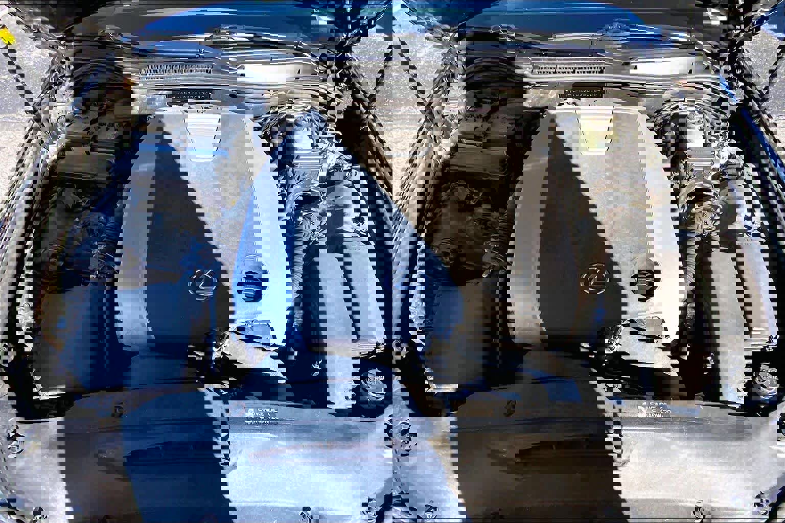 Used 2016 Lexus IS 300 AWD image 31