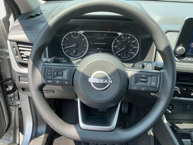 Used 2024 Nissan Rogue S AWD/4WD image 14