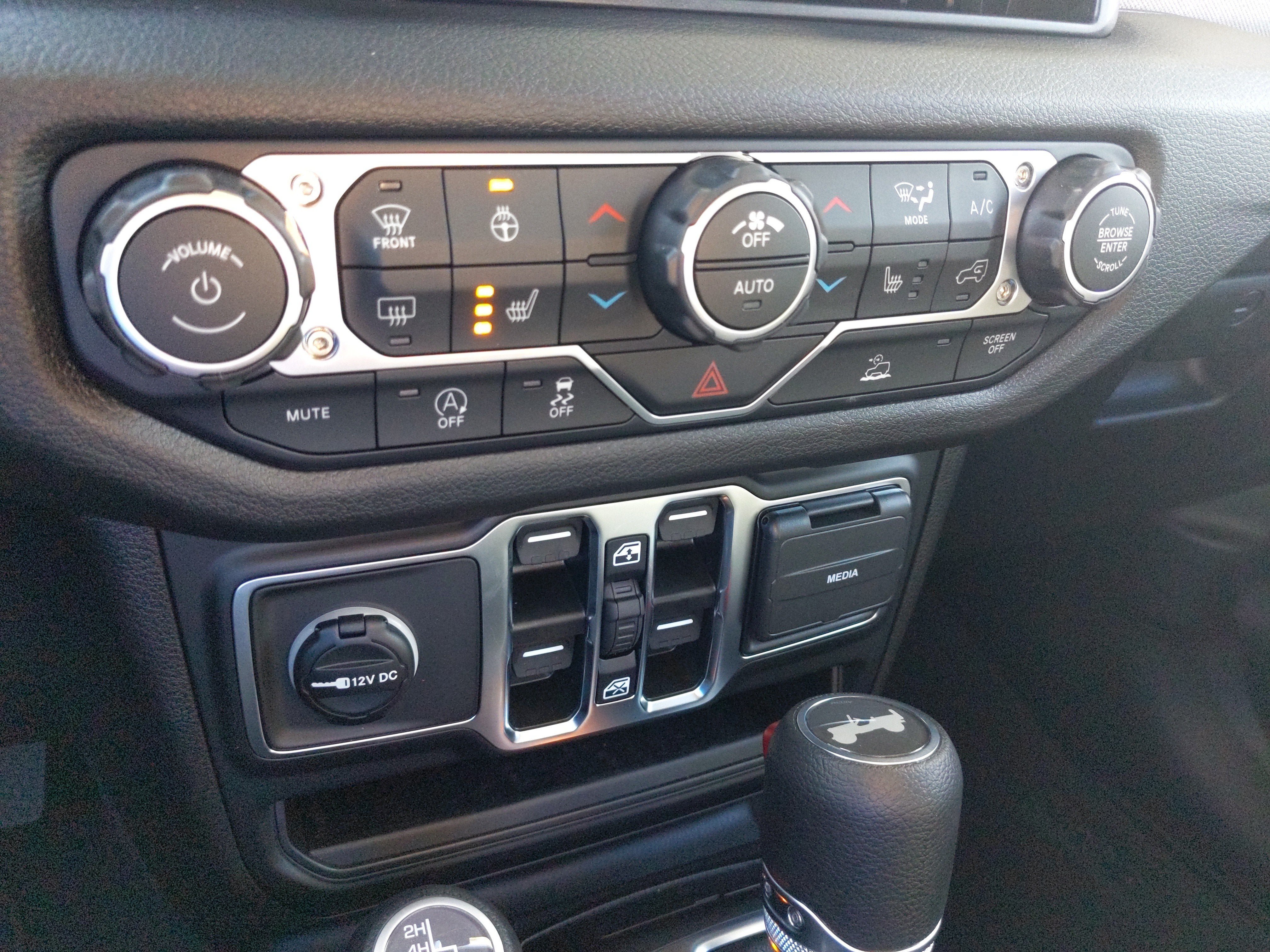 New 2026 Jeep Wrangler Unlimited Sport AWD/4WD image 32