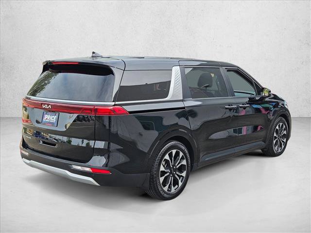 Used 2022 Kia Carnival EX FWD image 5