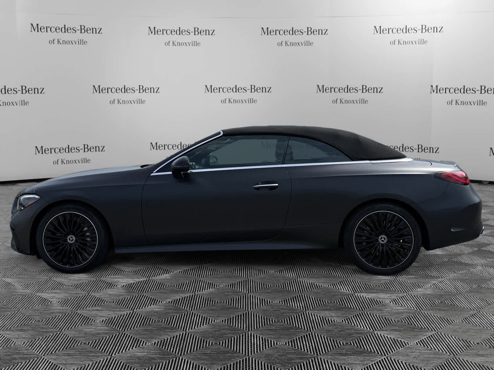 Certified 2024 Mercedes-Benz CLE 450 4MATIC Cabriolet image 2